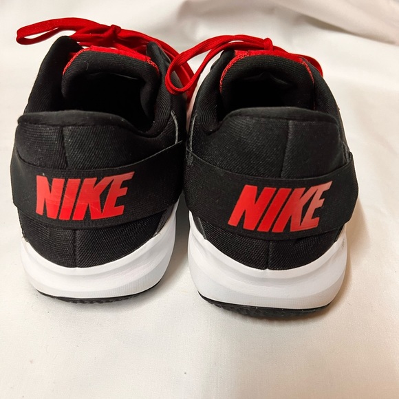 Nike Brand Men’s Sneakers, size 11. - Picture 7 of 8